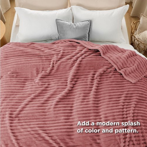 Bedsure GentleSoft California King Size Blanket - Cozy Dusty Pink Fleece Throw, 102x96 Inches