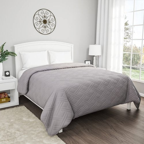 Lavish Home Twin Size Quilt Bedding Coverlet - All-Season Washable Lightweight Quilt Bedspread - Basket-Weave Polyester Bedding with Quilted Blanket Pattern (Gray)