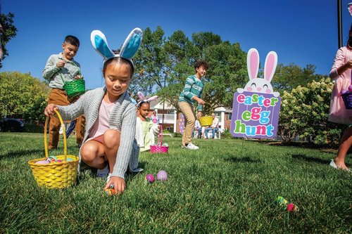 Fun Express Jumbo Easter Eggs Yard Signs - 4-Pack Large 18x24.5 Weather-Resistant Outdoor Decorations | Perfect for Egg Hunts & Garden Parties