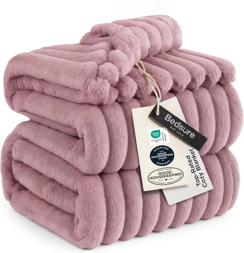 Bedsure GentleSoft Pink Full Blanket - Cozy Fleece Throw for Women | Perfect Birthday Gift, 84x90 Inches