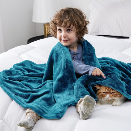Bedsure GentleSoft Fleece Blanket - Cozy Small Throw for Kids | Teal Blue, 43x55 Inches