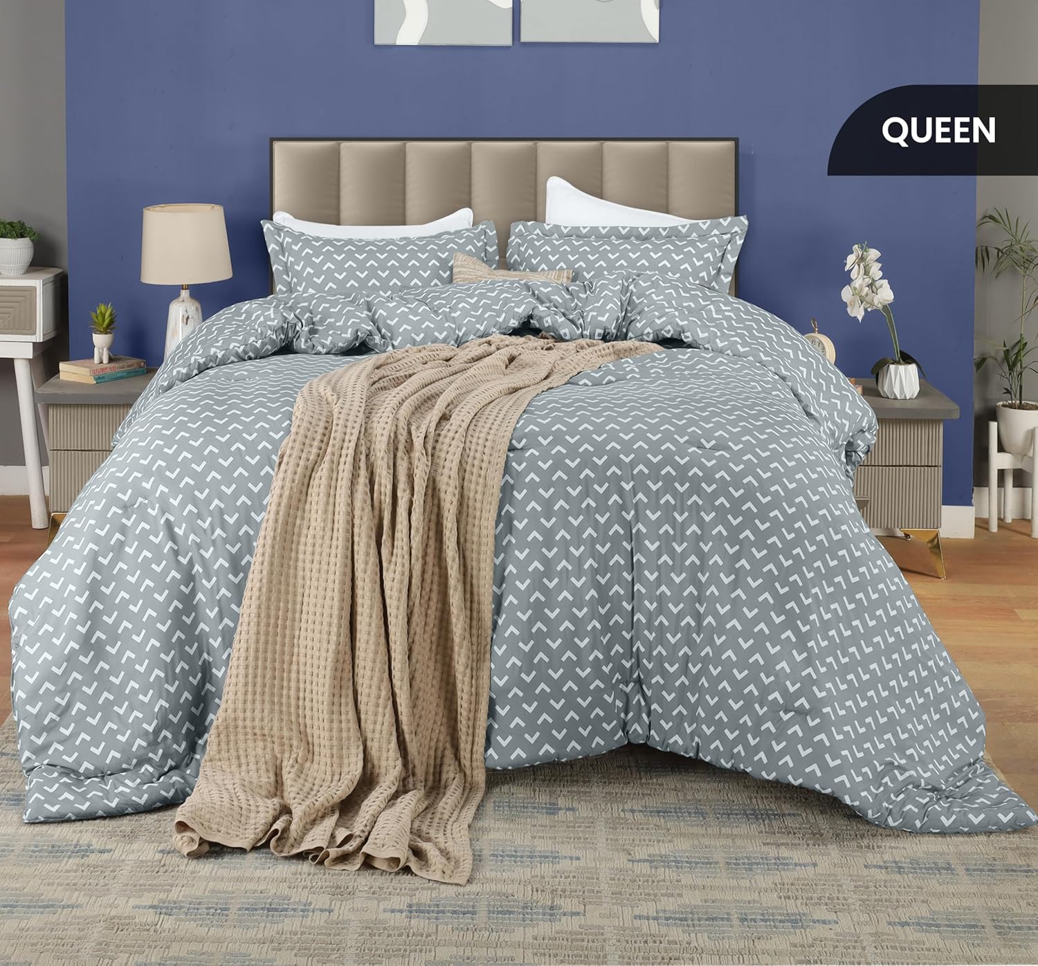 Utopia Bedding Queen Comforter Set - 3 Piece Arrow Print | Soft Down Alternative, White (88 x 88 in)
