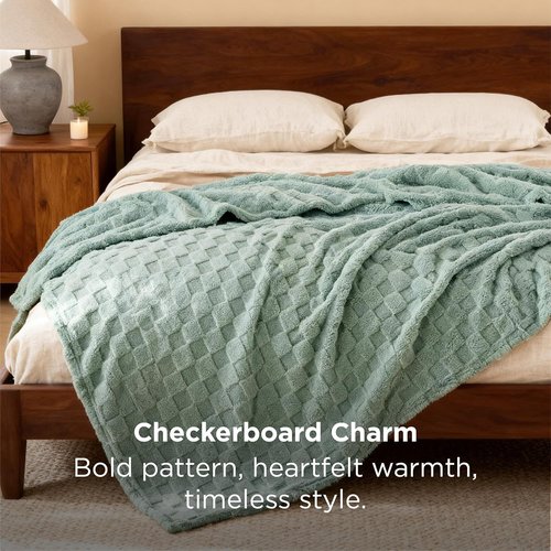 Bedsure GentleSoft Blanket - Super Soft Cozy Queen Size Fleece Throw in Sage Green, 90x90 Inches