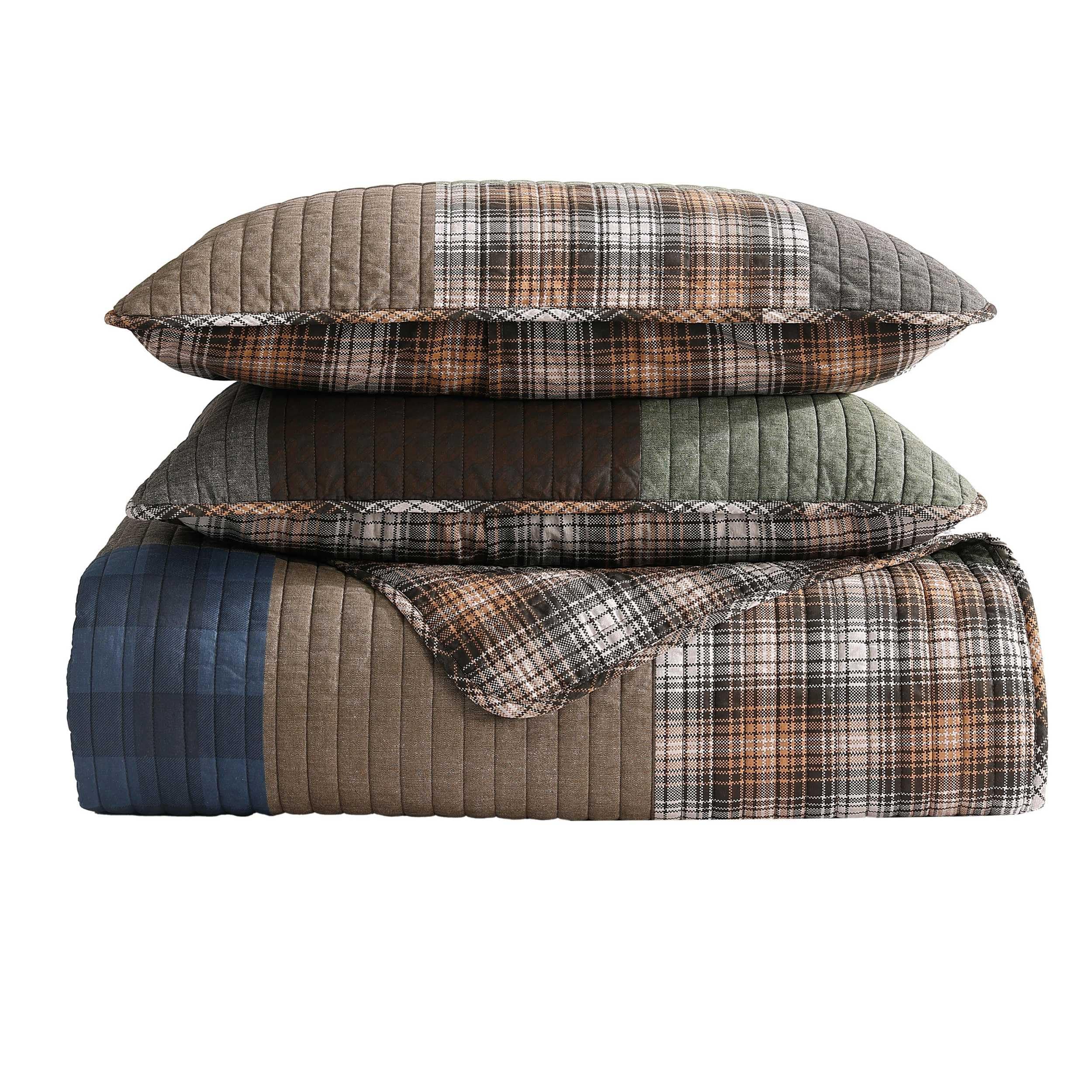 Eddie Bauer - Full/Queen Quilt Set, Premium Cotton Reversible Bedding with Matching Shams, Patchwork Luxurious Bedding Set (Classic Patchwork Green, Full/Queen)