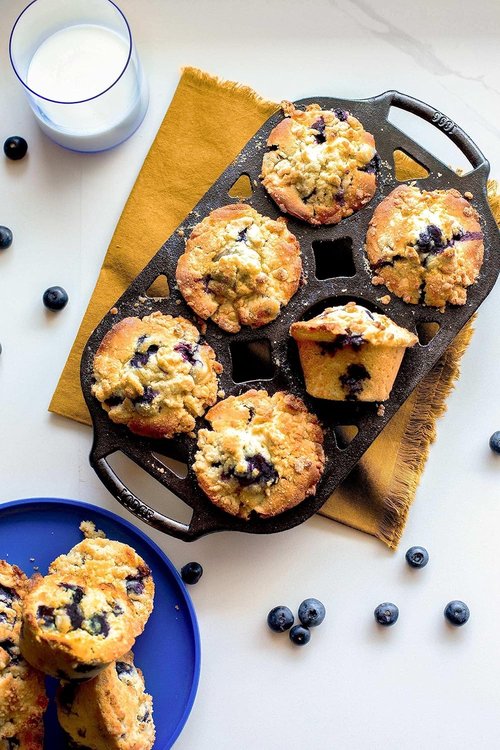 Lodge Cast Iron Muffin Pan - Durable Non-Stick Bakeware for Perfect Muffins | 6-Cup Capacity