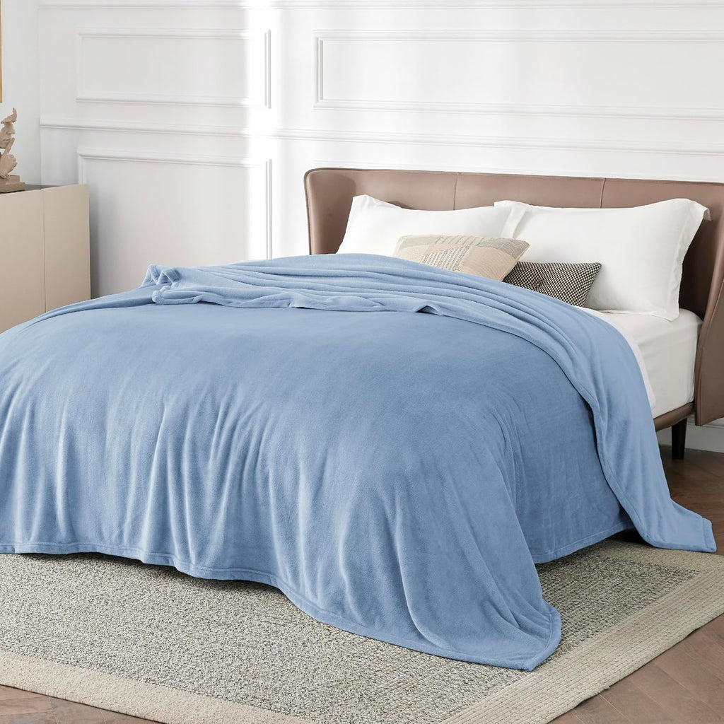 Bedsure GentleSoft Fleece Blanket - King Size Light Blue Plush Microfiber, 108x90 Inches for Cozy Comfort