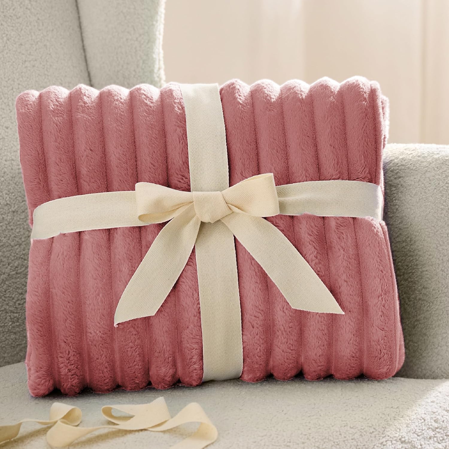 Bedsure GentleSoft Twin Blanket - Cozy Dusty Pink Fleece Throw for Couch, 60x80 Inches