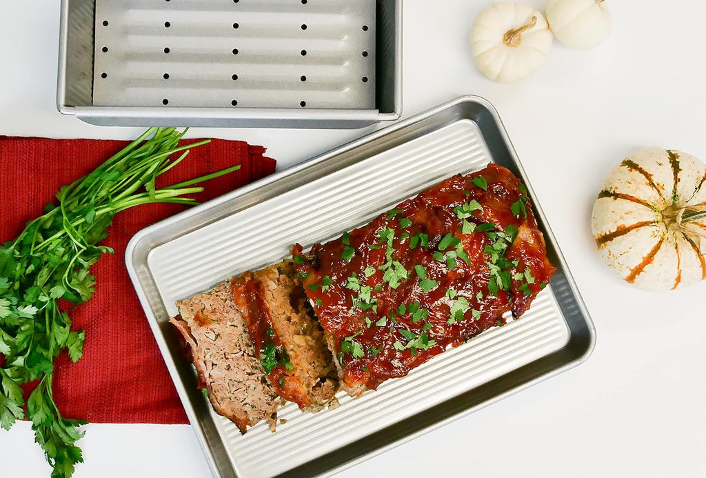 USA Pan Bakeware | Aluminized Steel Meat Loaf Pan with Insert - Durable & Non-Stick Design