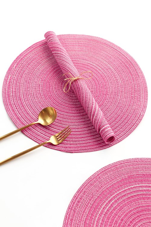Floroom 15 Inch Round Braided Placemats Set of 4, Washable Heat Resistant Cotton Polyester Circle Place Mats for Kitchen Dining Table - Berry Pink