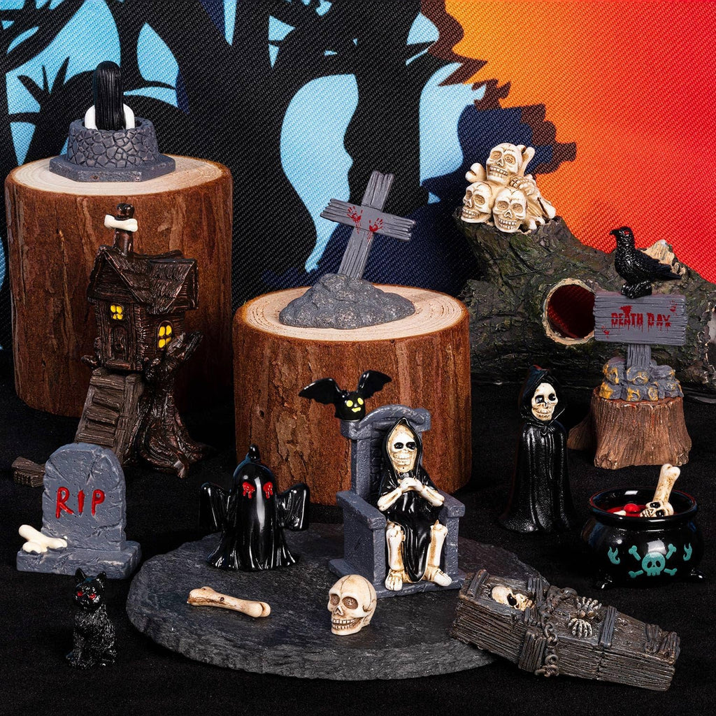 Skiennix 19-Piece Halloween Mini Figurines Set - Resin Skull Heads, Crow & Tombstone Ornaments for Home Decor