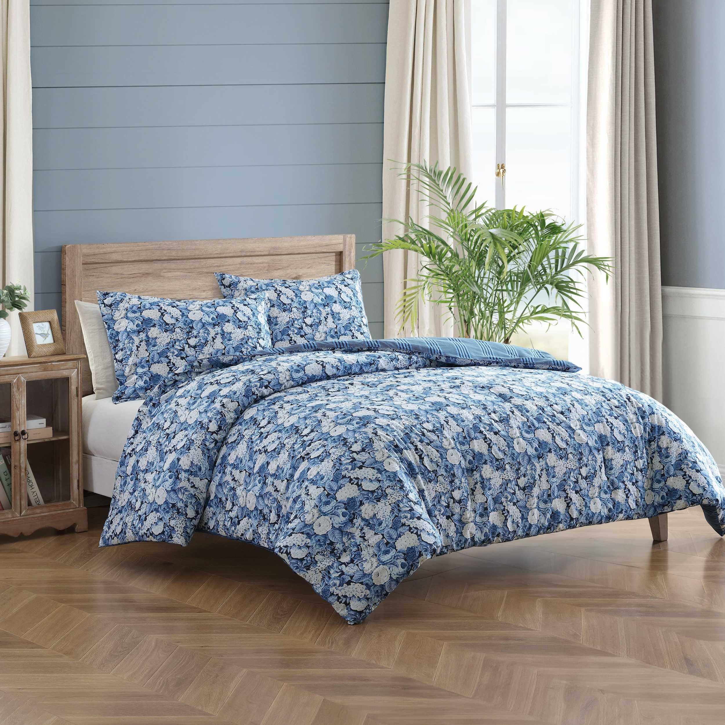 Laura Ashley - Queen Comforter Set, Soft Cotton Bedding, Medium Weight for Year Round Comfort, 3 Piece Bed Set with Matching Pillowcases (Sweet Memories Blue)