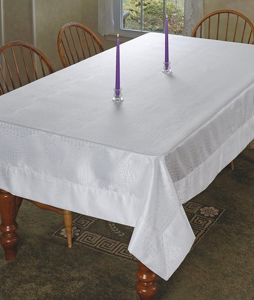 Violet Linen Luxurious Damask Crocodile Design Tablecloths, 70" X 180" - in White