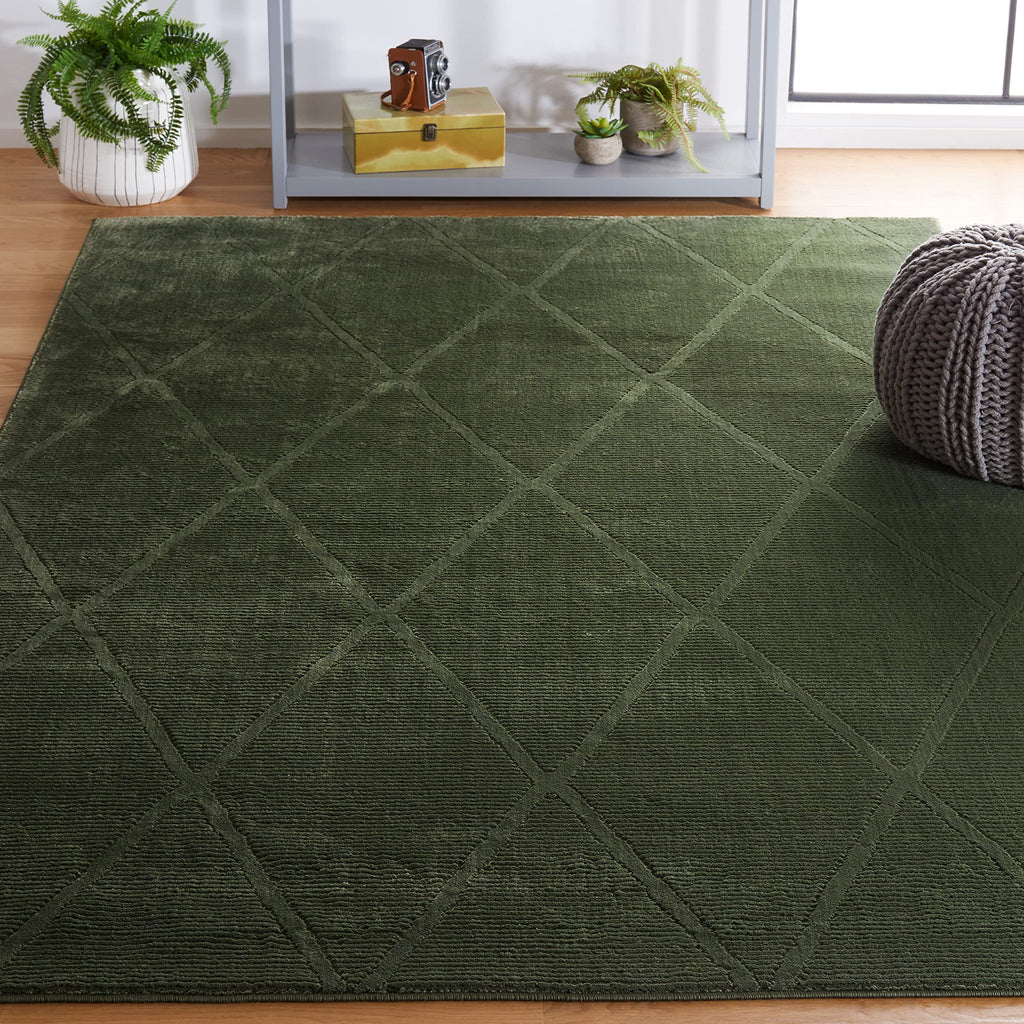 SAFAVIEH Revive Collection Accent Rug - 4' x 6', Green, Trellis Design, Non-Shedding & Easy Care, Ideal for High Traffic Areas in Entryway, Living Room, Bedroom (REV104Y)