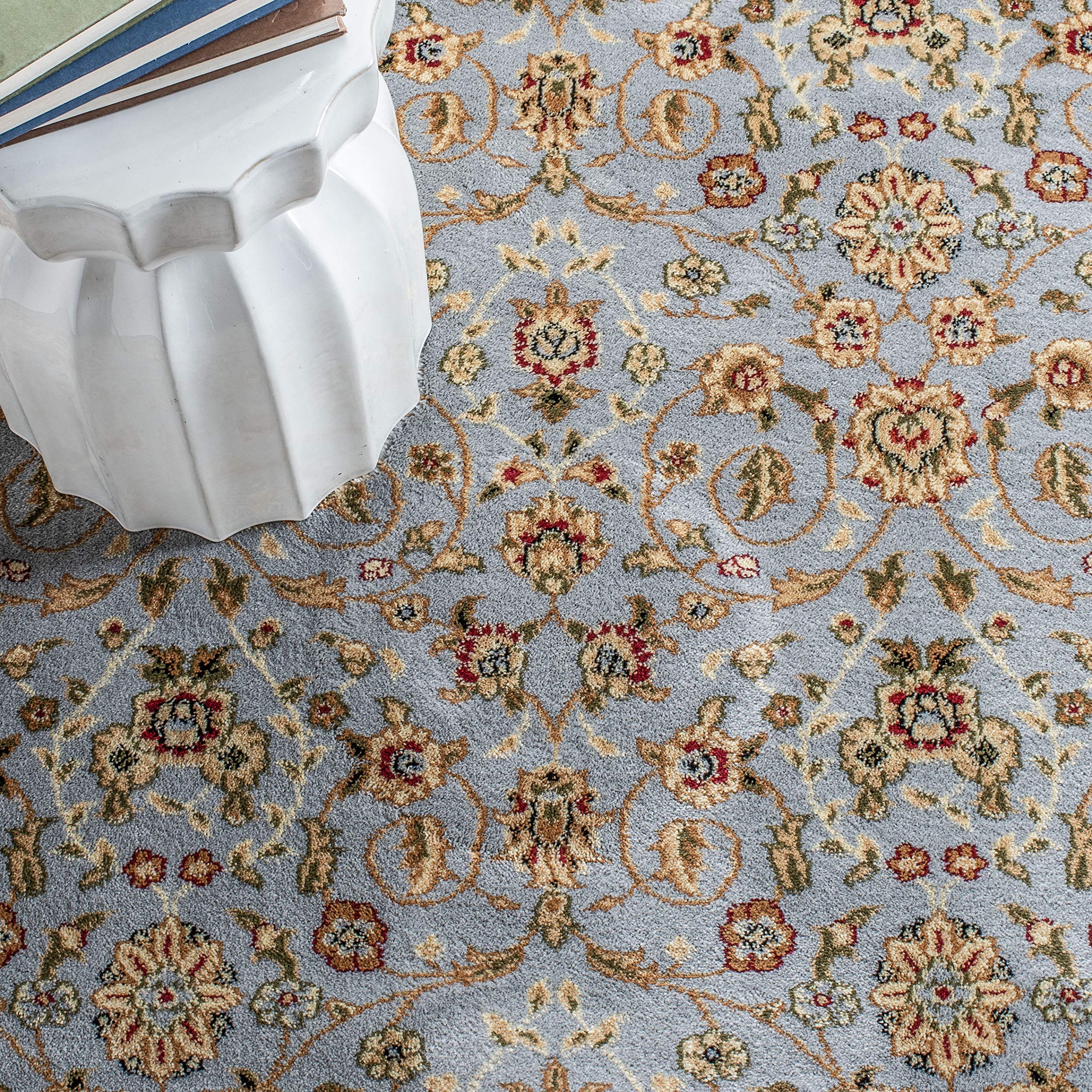 SAFAVIEH Lyndhurst Collection Accent Rug - 2'3" x 4', Light Blue & Ivory, Design, Non-Shedding & Easy Care, Ideal for High Traffic Areas in Entryway, Living Room, Bedroom (LNH312B)