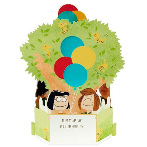 Hallmark Peanuts Pop Up Birthday Card - Snoopy & Charlie Brown Diorama
