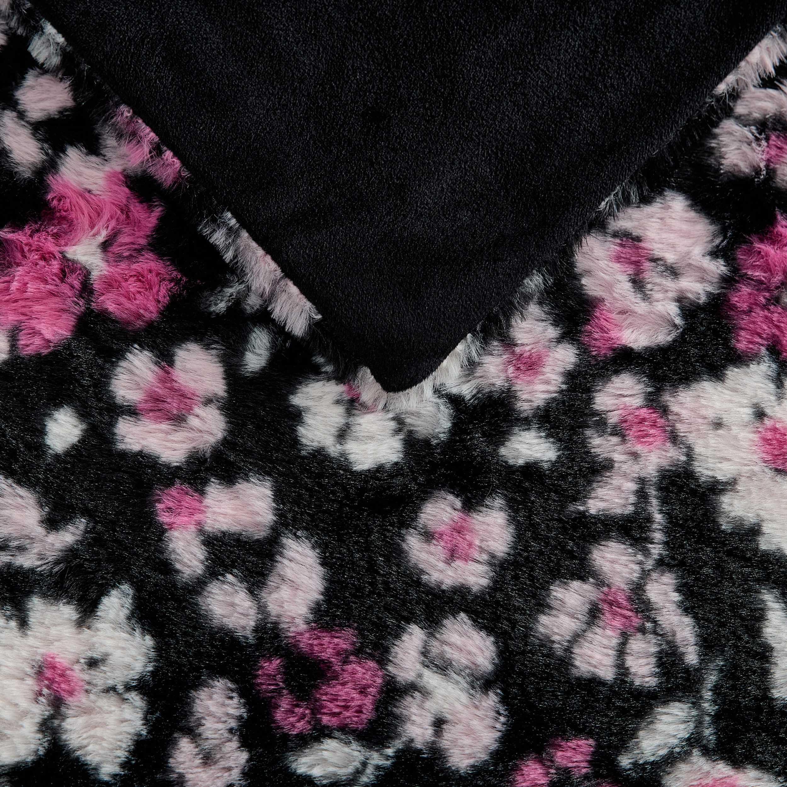 Betsey Johnson - Blanket, Buttery-Soft Faux Fur Throw Blanket for Couch or Bed, Boldly Plush & Oversized Bedding (Leopard Rosettes Black, 50" x 70")