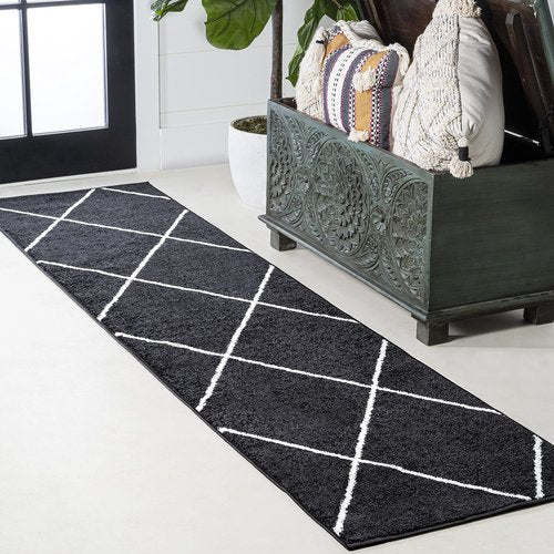 JONATHAN Y Cole Diamond Trellis Black/White Runner Rug 2x10, Modern,Contemporary,Geometric,Casual, Easy-Cleaning for Living Room,Bedroom,Kitchen,Pet Friendly,Non-Shedding (SEU102A-210)