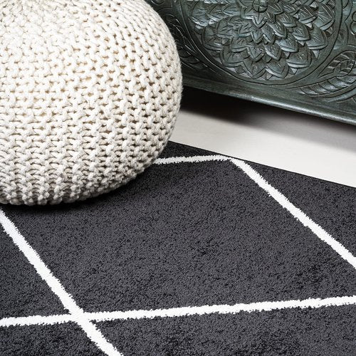 JONATHAN Y Cole Diamond Trellis Black/White Runner Rug 2x10, Modern,Contemporary,Geometric,Casual, Easy-Cleaning for Living Room,Bedroom,Kitchen,Pet Friendly,Non-Shedding (SEU102A-210)
