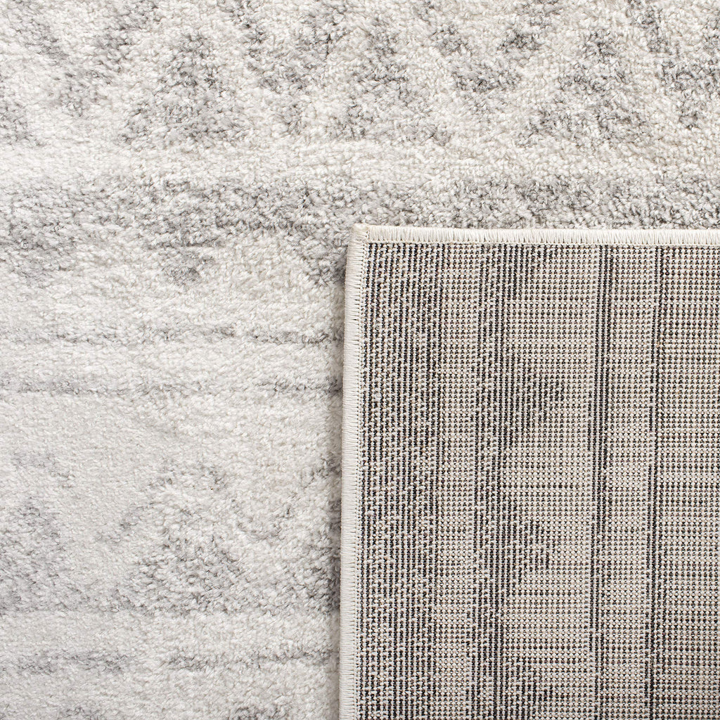 SAFAVIEH Adirondack Collection Area Rug - 5'1" x 7'6", Ivory & Grey, Moroccan Boho Distressed Design, Non-Shedding & Easy Care, Ideal for High Traffic Areas in Living Room, Bedroom (ADR119B)