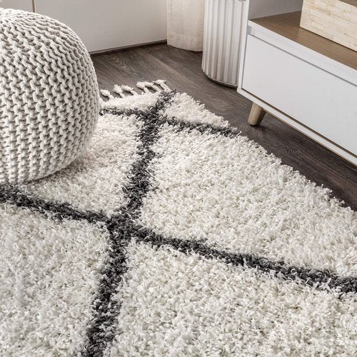 JONATHAN Y Mercer Shag Plush Tassel Cream/Gray Indoor Area Rug, 3x5, Moroccan Geometric Trellis, Transitional, Easy-Cleaning for Living Room, Bedroom, Kitchen, Non-Shedding (MCR104B-3)