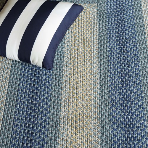 SAFAVIEH Washable Rug Outdoor Braided Collection - 2' x 3', Navy & Grey, Handmade & Reversible, Non-Shedding & Easy to Clean, Ideal for Entryway, Patio, Kitchen, Mudroom, Front Door (BRD311N)