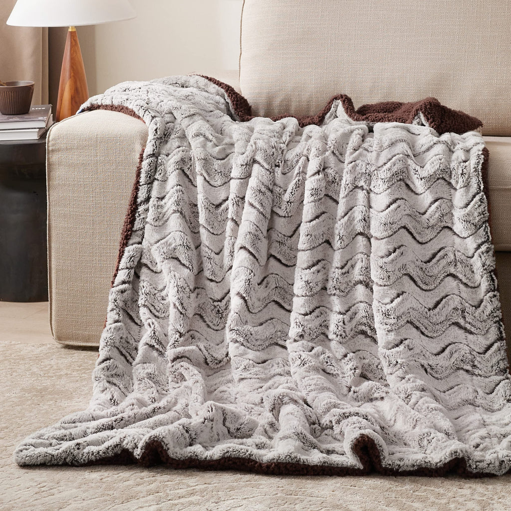 Bedsure Cozy Throw Blankets for Couch - Comfy Fuzzy Blankets and Throws，Warm Soft Plush Throws and Blankets for Sofa, Brown, 50x60 inches