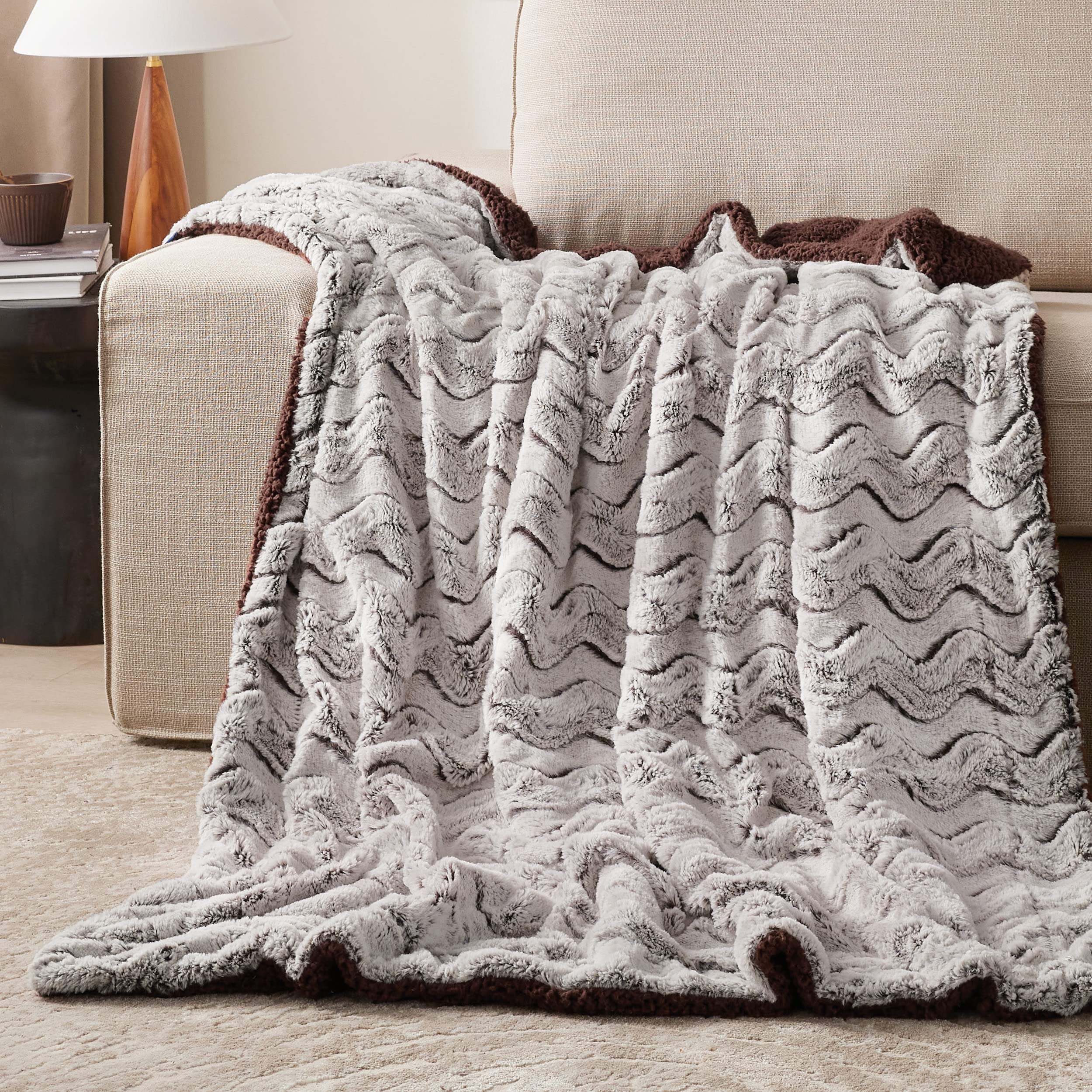 Bedsure Cozy Throw Blankets for Couch - Comfy Fuzzy Blankets and Throws，Warm Soft Plush Throws and Blankets for Sofa, Brown, 50x60 inches