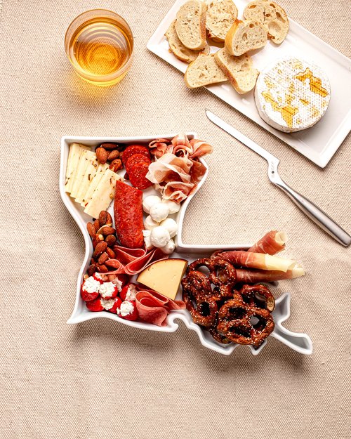 FIFTY UNITED PLATES Louisiana Shaped Baking Dish, Serving Platter or Decorative Tray Charming Porcelain Bakeware Oven Microwave and Dishwasher Safe