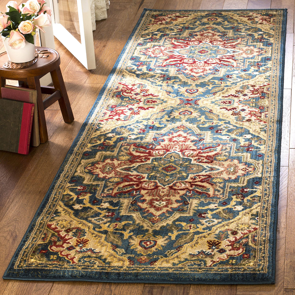 SAFAVIEH Kashan Collection Runner Rug - 2'6" x 6', Blue & Beige, Non-Shedding & Easy to Clean, Ideal for Bedroom, Hallway, Foyer, Kitchen, Entryway (KSN304B)