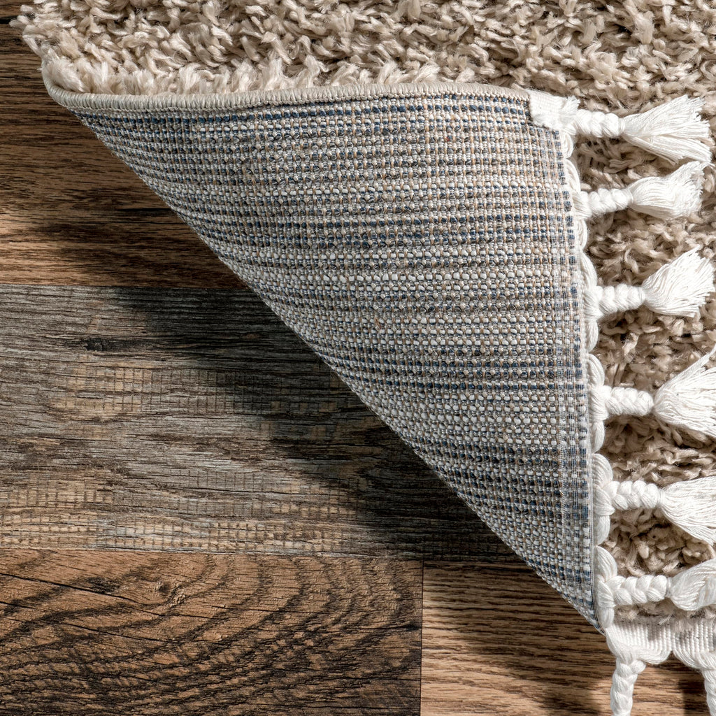 Nuloom Neva Beige/Ivory, 2'6" x 6', Modern, Shag, Tasseled, Soft and Cozy, High Traffic, Stain Resistant, Easy Clean, Durable Runner for Bedroom, Living Room, Dining Space, Den, Foyer, Entryway