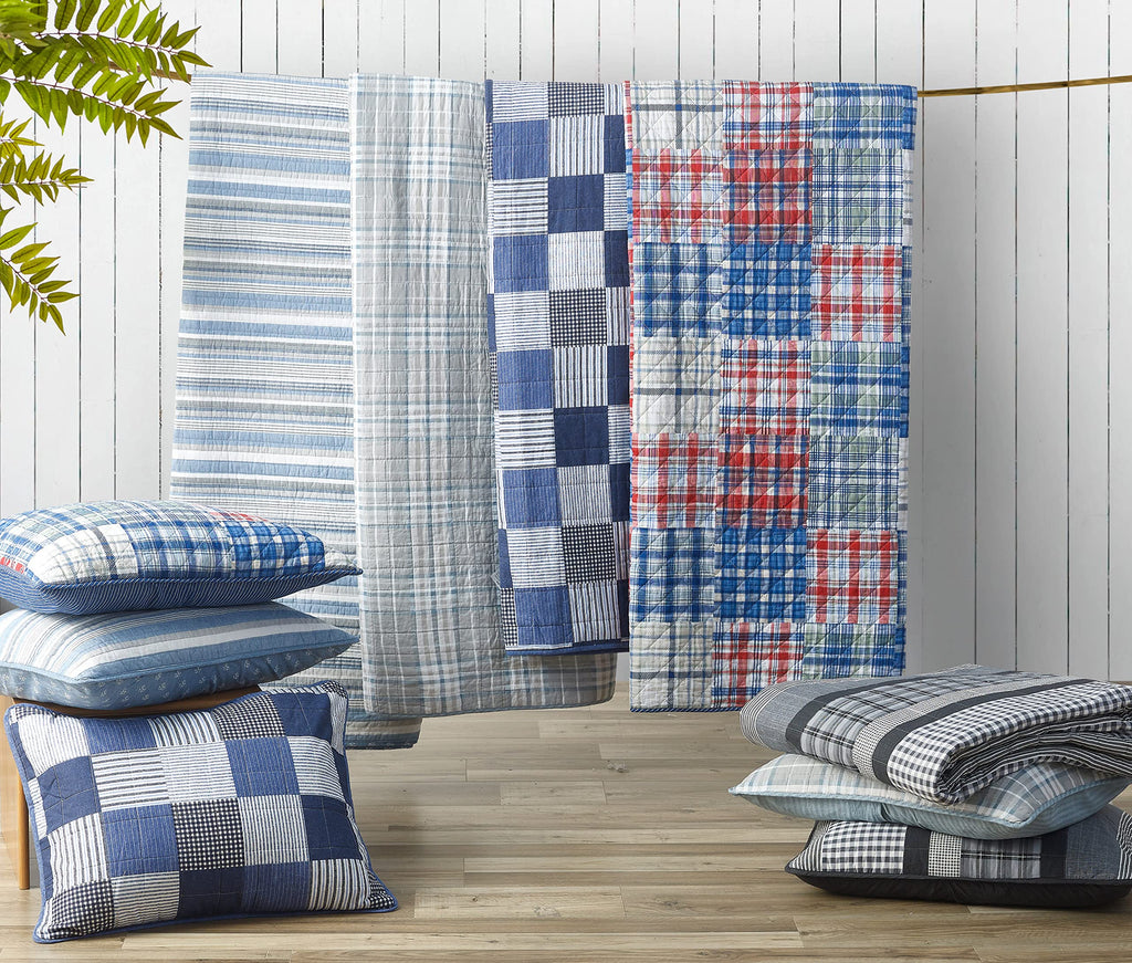 Nautica – Queen Quilt Set, Reversible Bedding with Matching Shams, Stripe Room Decor, Lightweight Bed Set, College Dorm Room Essentials (Ardmoore Grey)