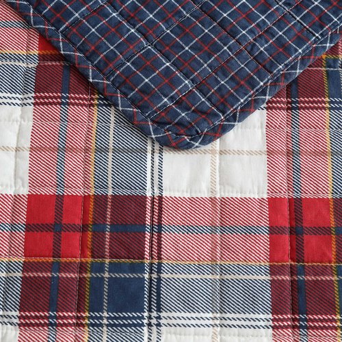 Nautica - Full/Queen Quilt Set, Super Soft Reversible Bedding with Matching Shams, Plaid Home Decor (Rosedale Red, Full/Queen)