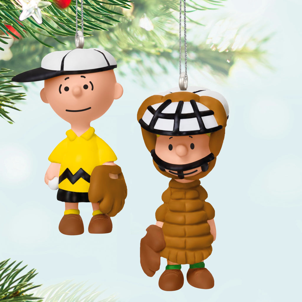 Hallmark Keepsake Peanuts Christmas Ornament, The Peanuts Gang Playing Catch, Set of 2
